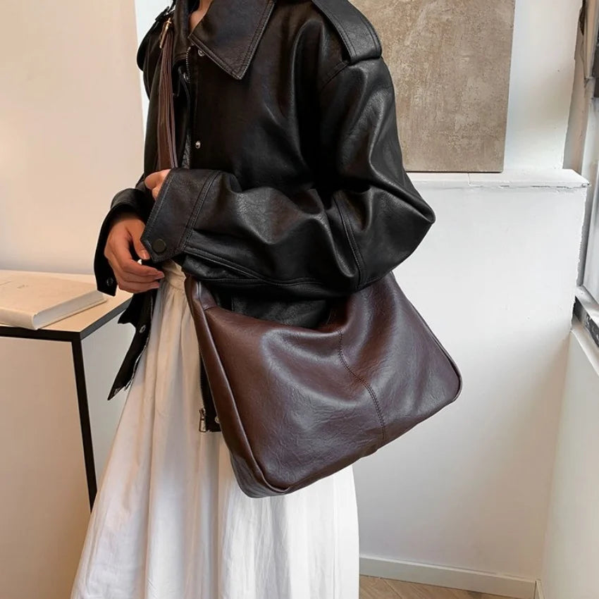 Classic Shopper Shoulder Bag