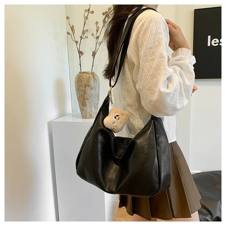 Classic Shopper Shoulder Bag