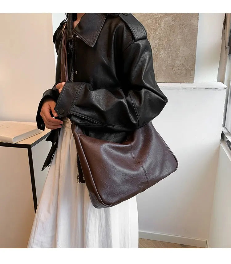 Classic Shopper Shoulder Bag